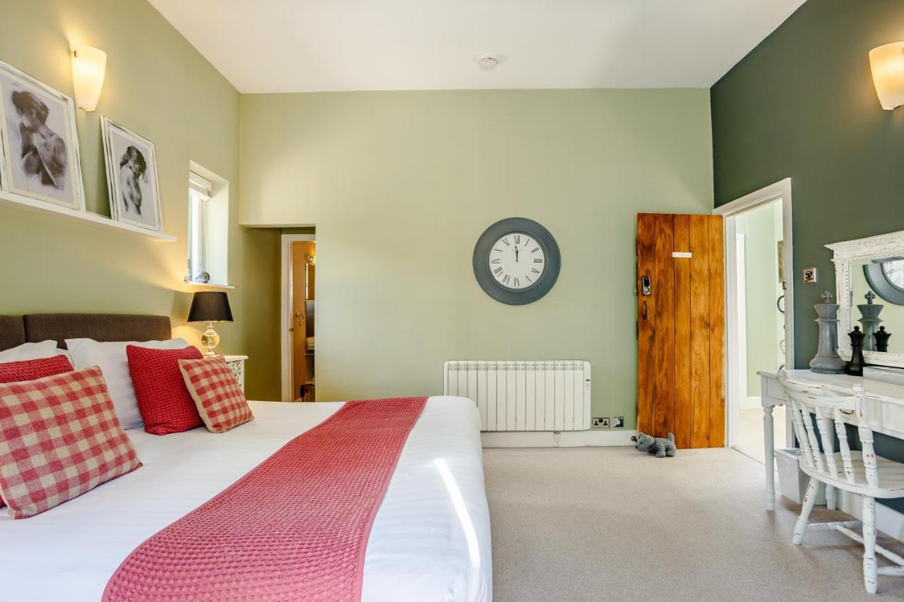 Broadrock Accommodation - Clock Cottage Chepstow Kültér fotó